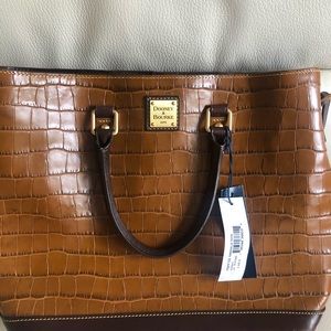 Beautiful Leather Dooney & Burke handbag.